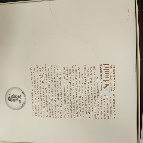 The Hummel 1972 Mother's Day Plate - Picture 2 of 4